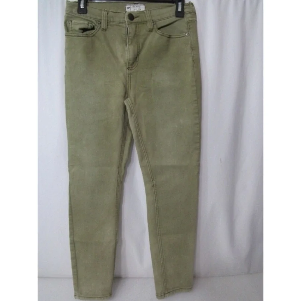 Free People We The Free‎ Green Mid-Rise Skinny Cotton Rayon Pant Size 28/25